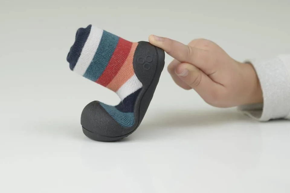 Attipas · Rainbow Negro