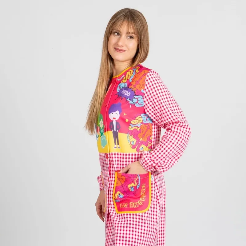BATA DE MAESTRA FUCSIA EMOCIONES  TALLA XS