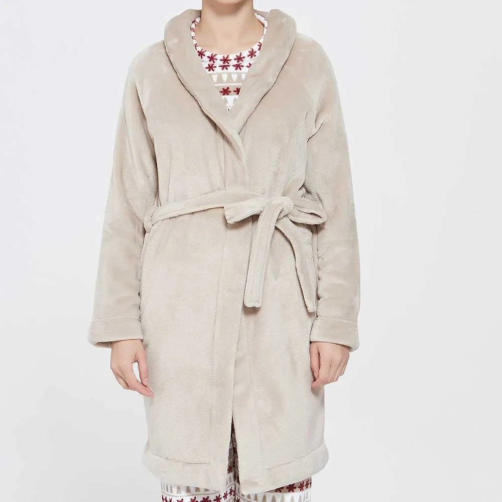 Bata terciopelo liso beige