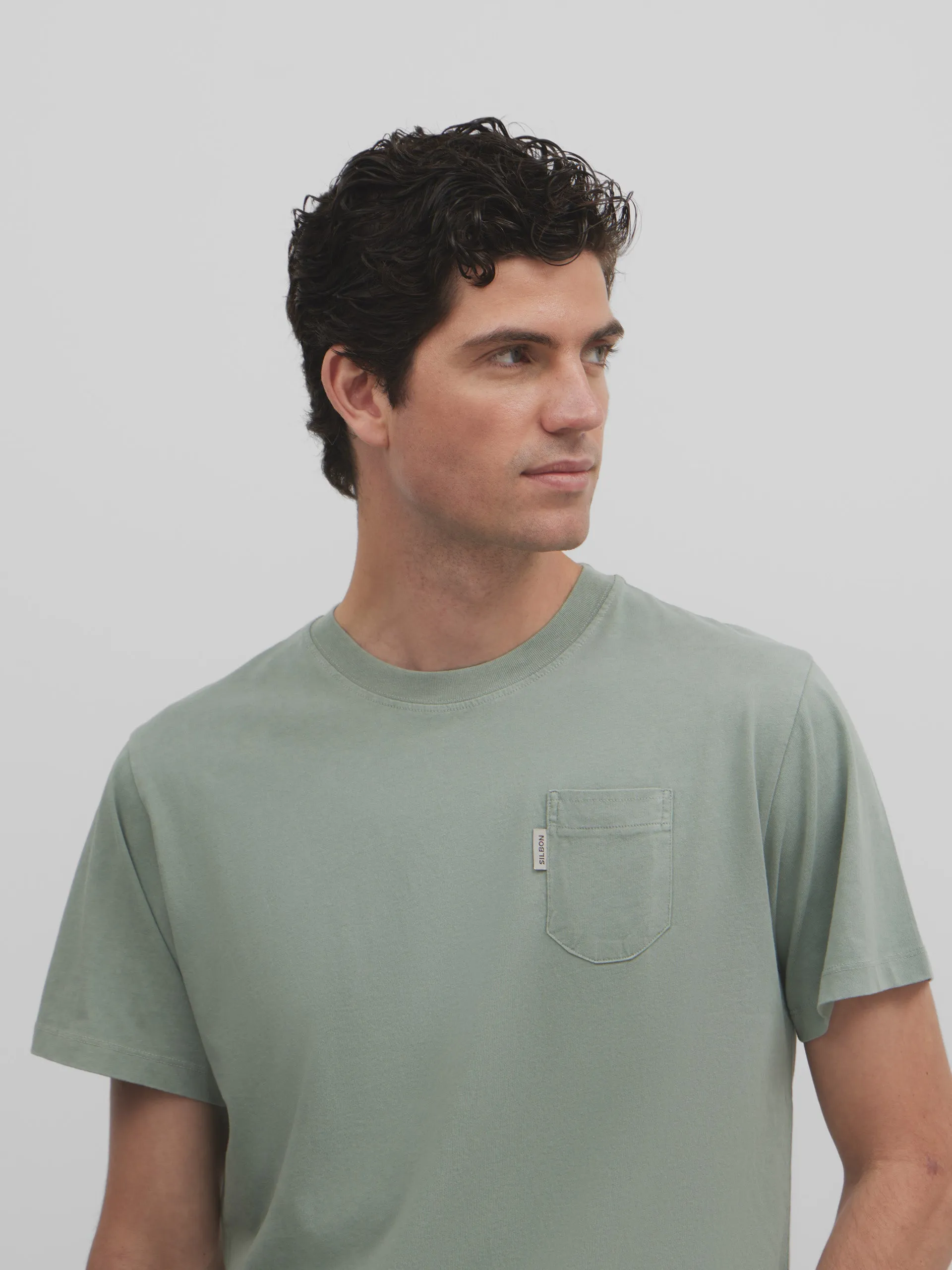 Camiseta silbon lisa bolsillo verde