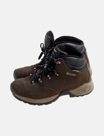 HITEC BOTA MARRóN ACORDONADA