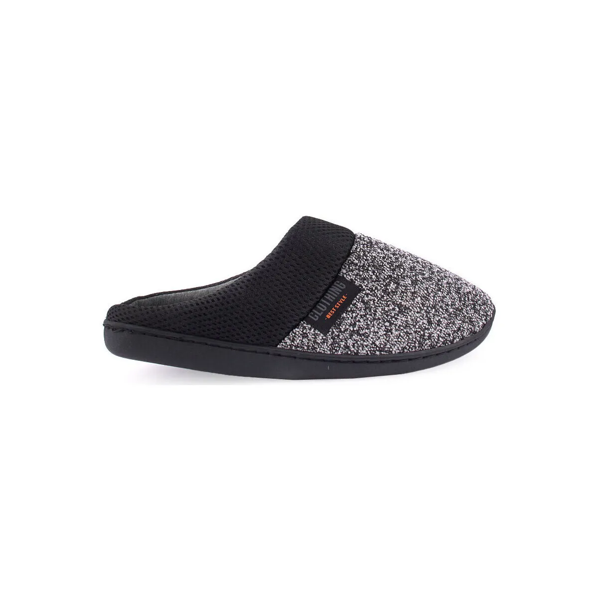 M Slippers Room