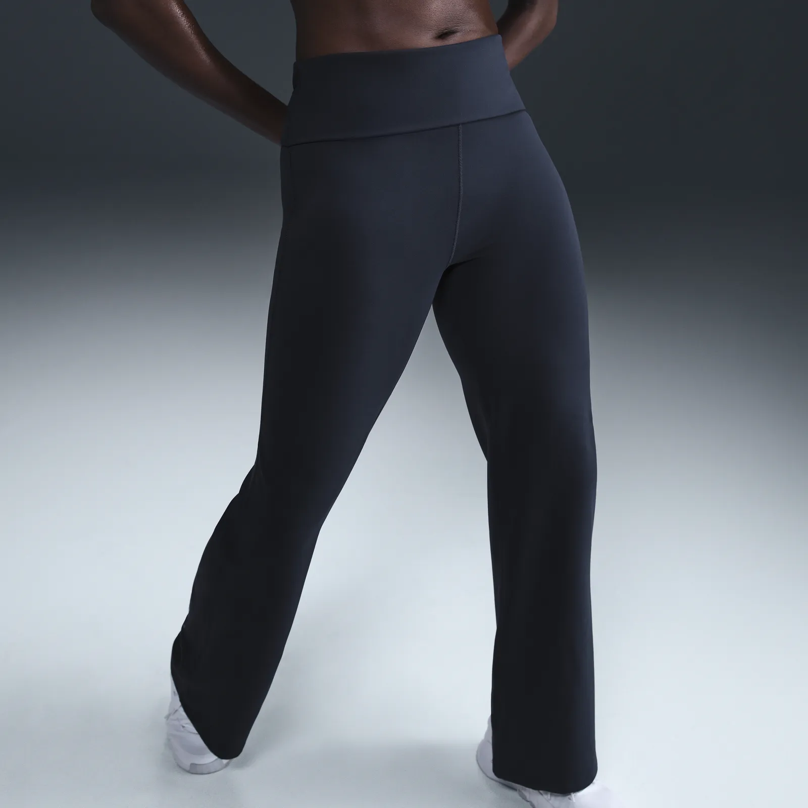 NIKE HIGHWAISTED TROUSERS