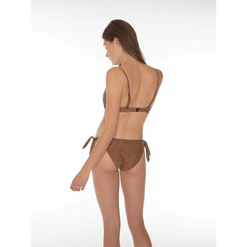 Top de bikini Protest Mm Madeira 21 Ccup Bandeau para mujer (True Black)