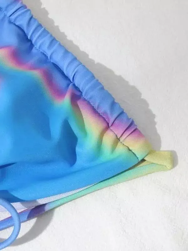 Trajes de baño de tres piezas con efecto tie dye degradado