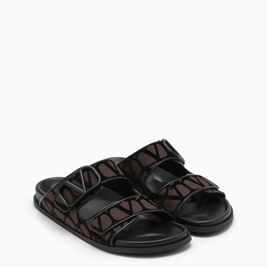 VALENTINO TOILE ICONOGRAPHE VLOGO SLIPPERS BLACKBROWN