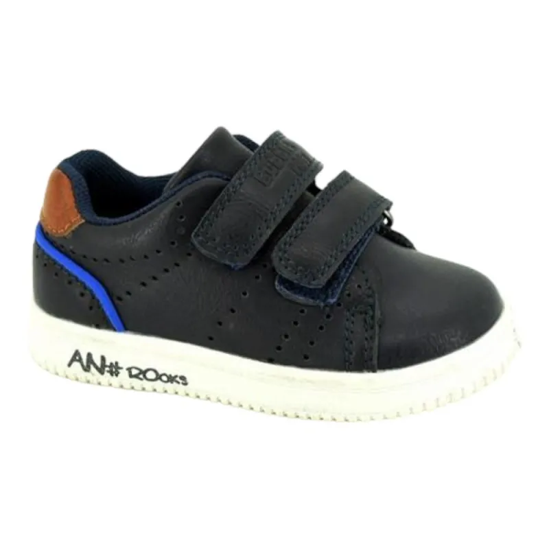Zapatillas para niño con estilo casual