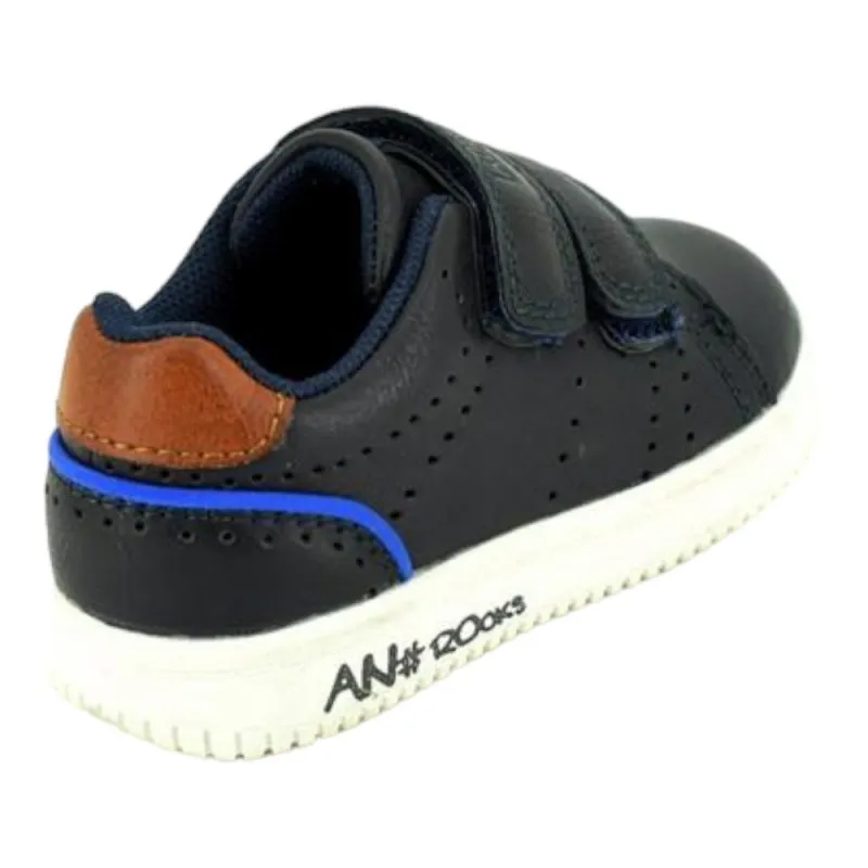 Zapatillas para niño con estilo casual