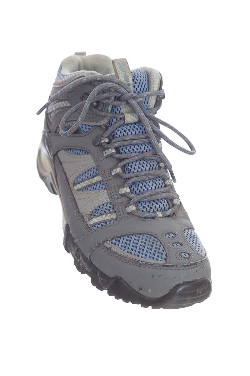 ZAPATOS COLOR GRIS  HI TEC