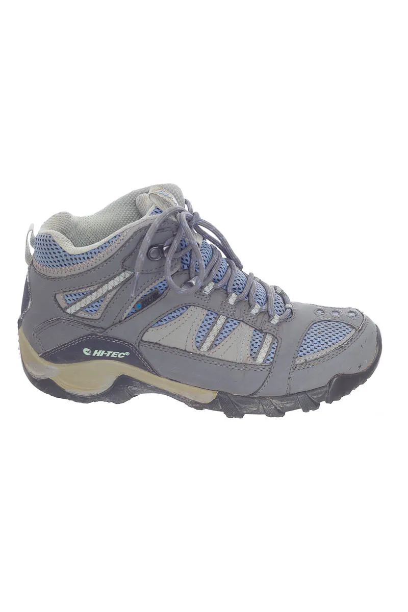 ZAPATOS COLOR GRIS  HI TEC