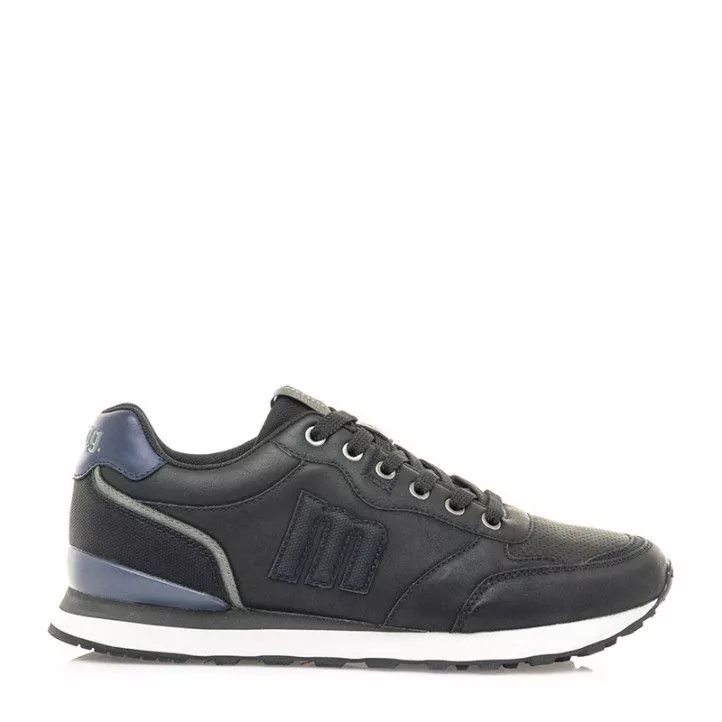 Zapatos sport Mustang de color negro modelo land