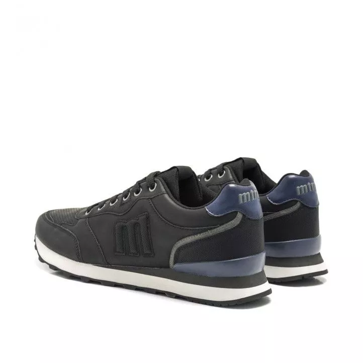 Zapatos sport Mustang de color negro modelo land